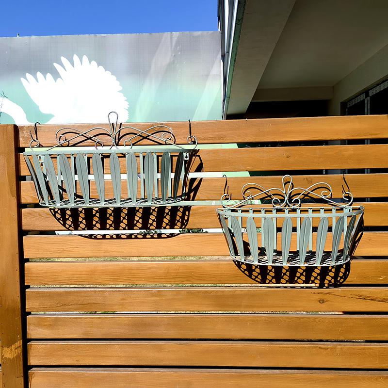 Set of 2 outdoor window Wrough - Hanging Planter Basket บทวิจารณ์และราคา